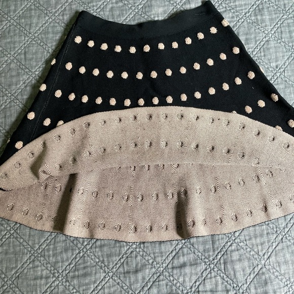 BCBGMaxAzria Skirt - Picture 2 of 6